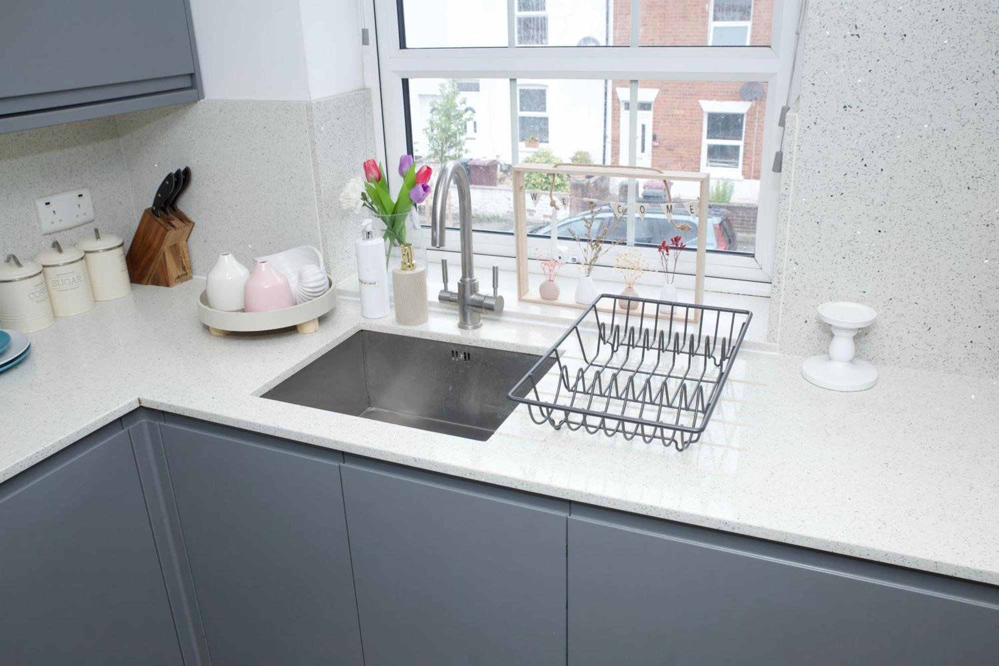 Spacious Modern 2 Bed Flat In City Centre Ридинг Экстерьер фото